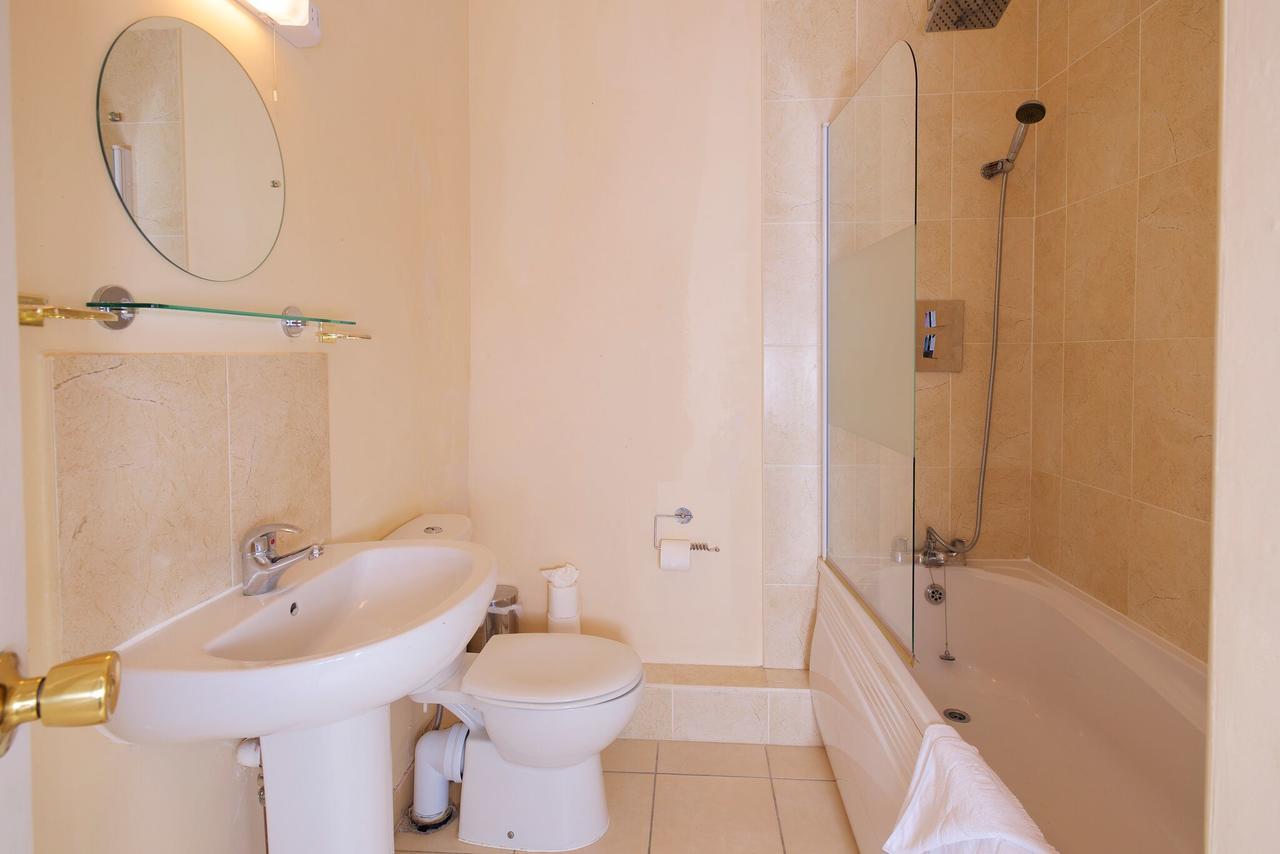 Glendevon Hotel Bornemouth Extérieur photo